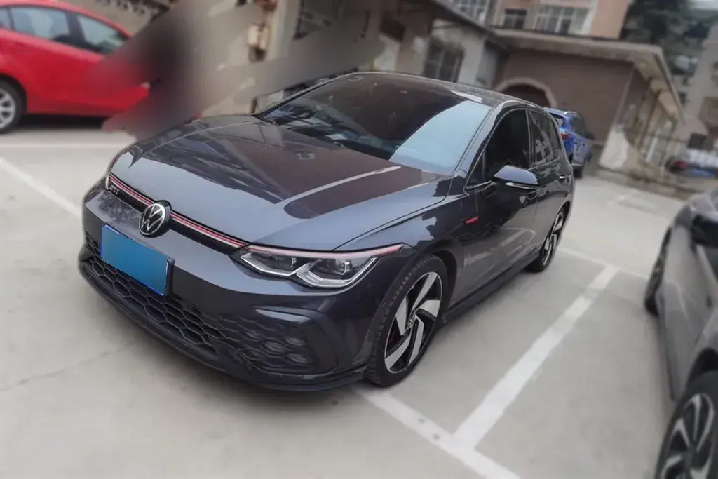 2023 Volkswagen GolfGTI 2.0T 220HP L4 7DCT