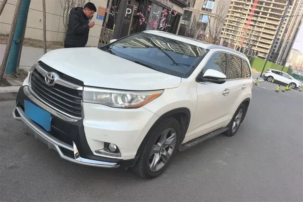 2017 Toyota Highlander 2.0T 220HP L4 6AT