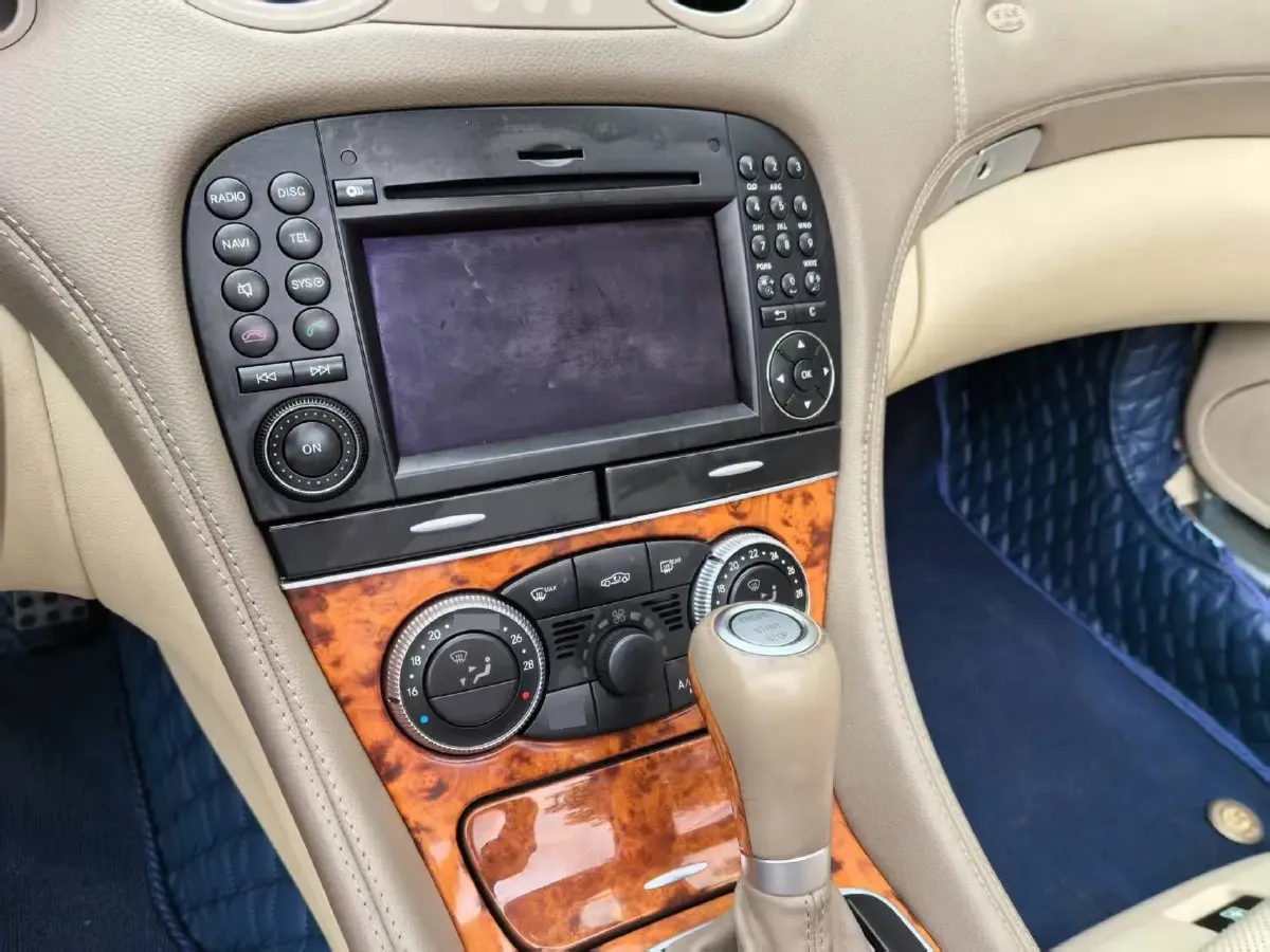 2010 Mercedes-Benz SL Class 3.0L 231HP V6 7AT,autocango,china used car exporter,china ev exporter,chinese used car exporter,chinese used ev exporter