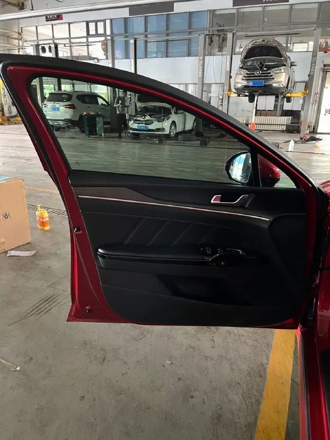 2020 Kia K5 2.0T 240HP L4 8AT,autocango,china used car exporter,china ev exporter,chinese used car exporter,chinese used ev exporter