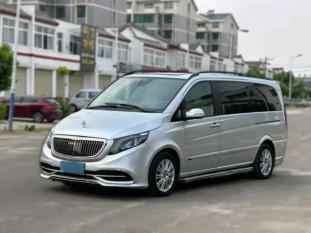 2010 Mercedes-Benz Viano 2.5L 190HP V6 5AT 2010 Mercedes-Benz Viano 2.5L 190HP V6 5AT