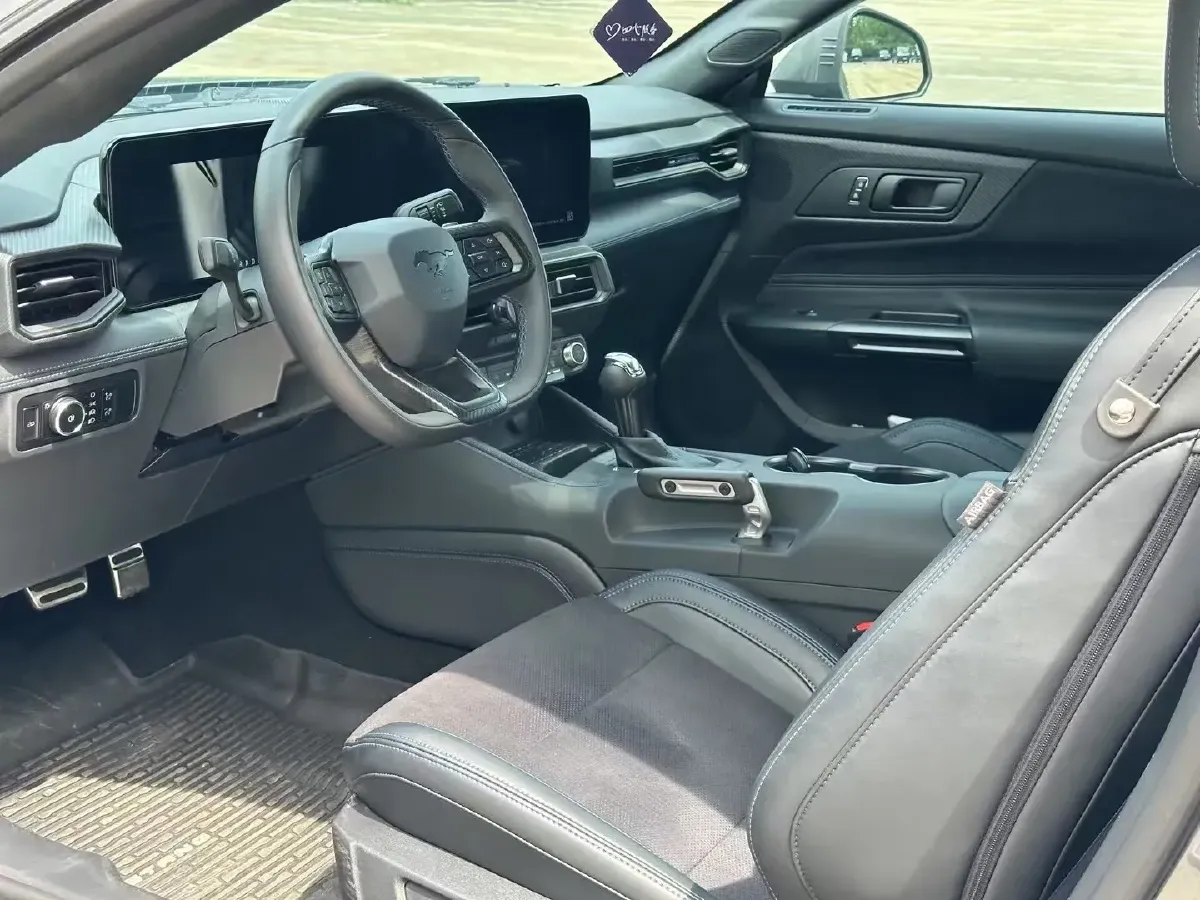 2024 Ford Mustang 5.0L 454HP V8 10AT,autocango,china used car exporter,china ev exporter,chinese used car exporter,chinese used ev exporter