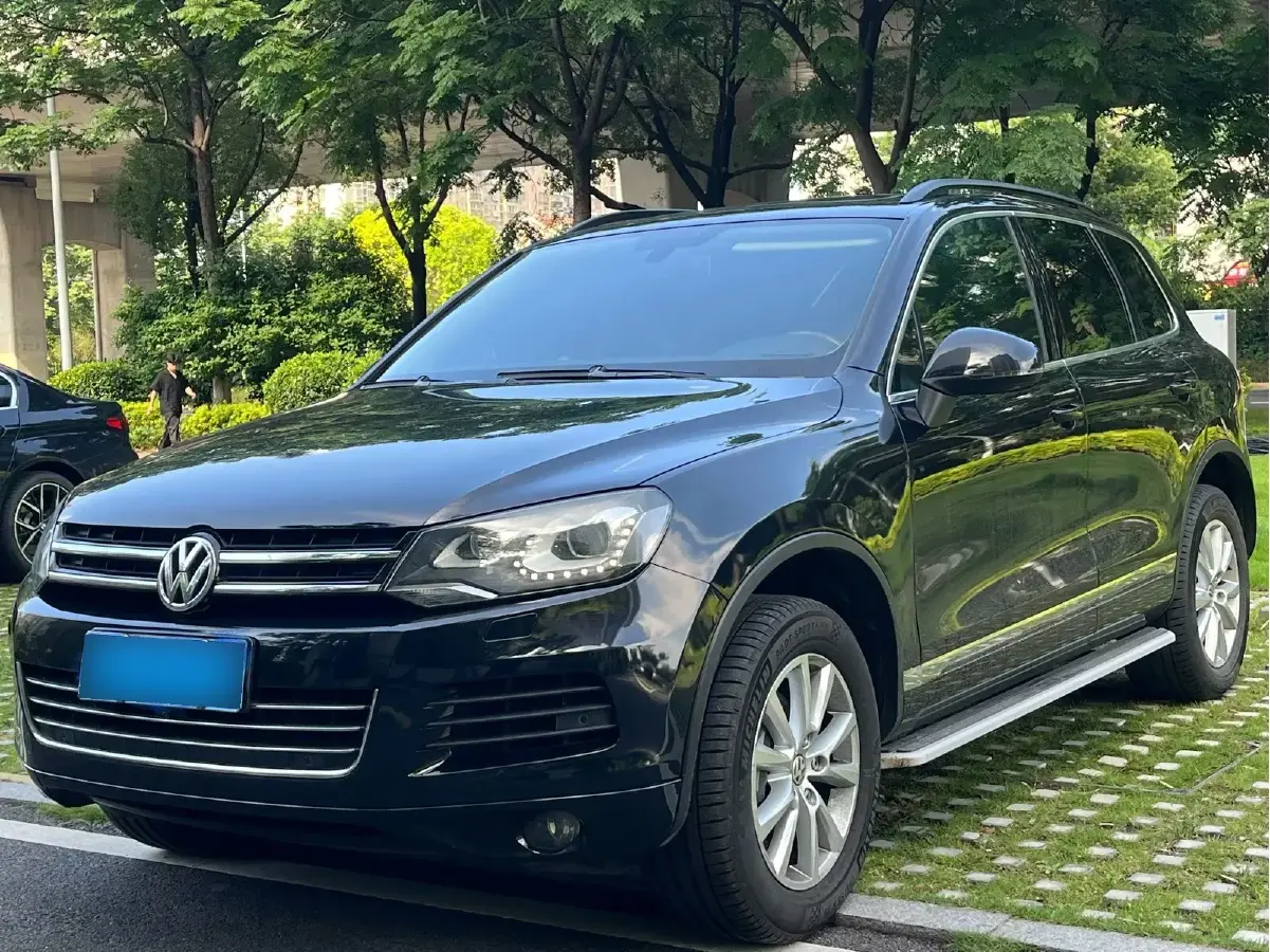 2011 Volkswagen Touareg 3.0T 290HP V6 8AT