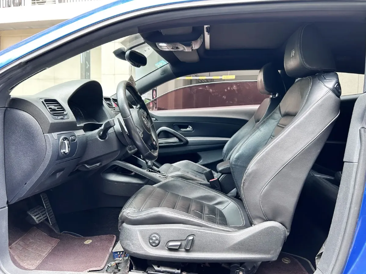 2011 Volkswagen Scirocco 2.0T 256HP L4 6DCT,autocango,china used car exporter,china ev exporter,chinese used car exporter,chinese used ev exporter