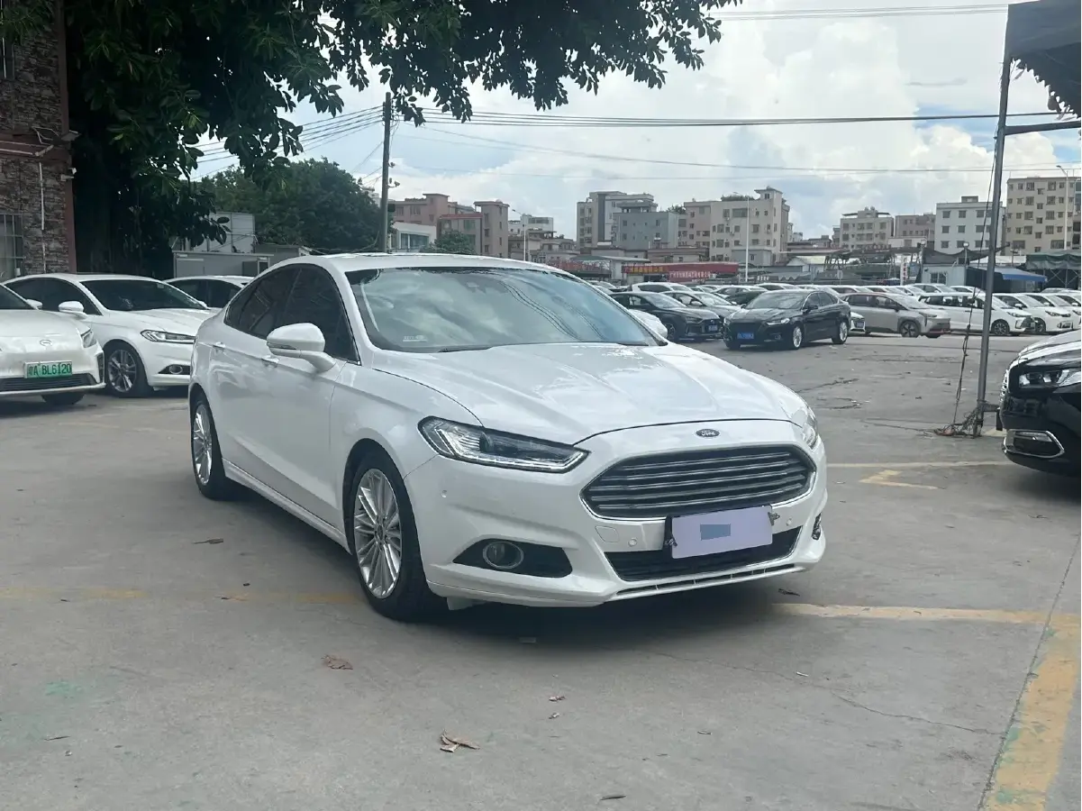 2013 Ford Mondeo 2.0T 242HP L4 6AT