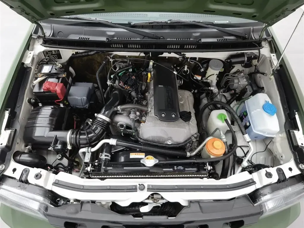 2015 Suzuki Jimny 1.3L 85HP L4 4AT,autocango,china used car exporter,china ev exporter,chinese used car exporter,chinese used ev exporter