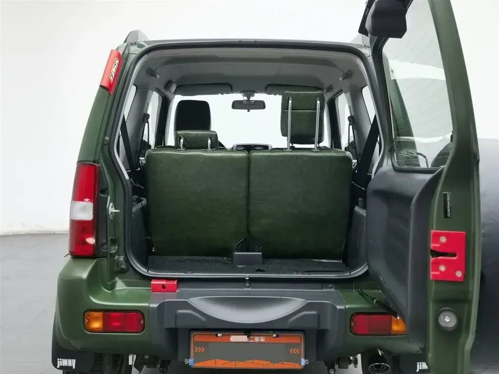 2015 Suzuki Jimny 1.3L 85HP L4 4AT,autocango,china used car exporter,china ev exporter,chinese used car exporter,chinese used ev exporter