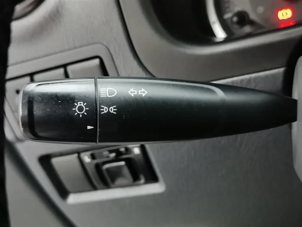 2015 Suzuki Jimny 1.3L 85HP L4 4AT,autocango,china used car exporter,china ev exporter,chinese used car exporter,chinese used ev exporter