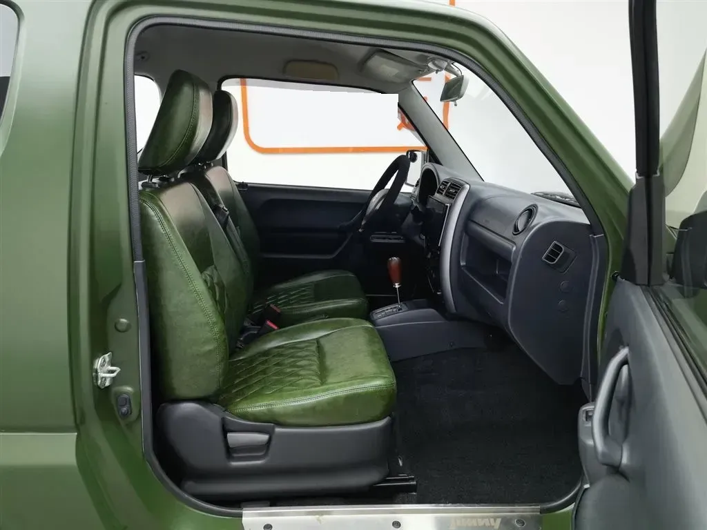 2015 Suzuki Jimny 1.3L 85HP L4 4AT,autocango,china used car exporter,china ev exporter,chinese used car exporter,chinese used ev exporter