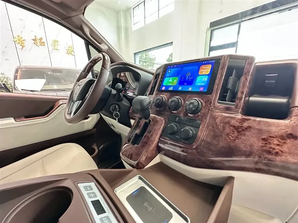 2024 Century Century 3.5L 262HP V6 E-CVT PHEV 18.1KWH,autocango,china used car exporter,china ev exporter,chinese used car exporter,chinese used ev exporter