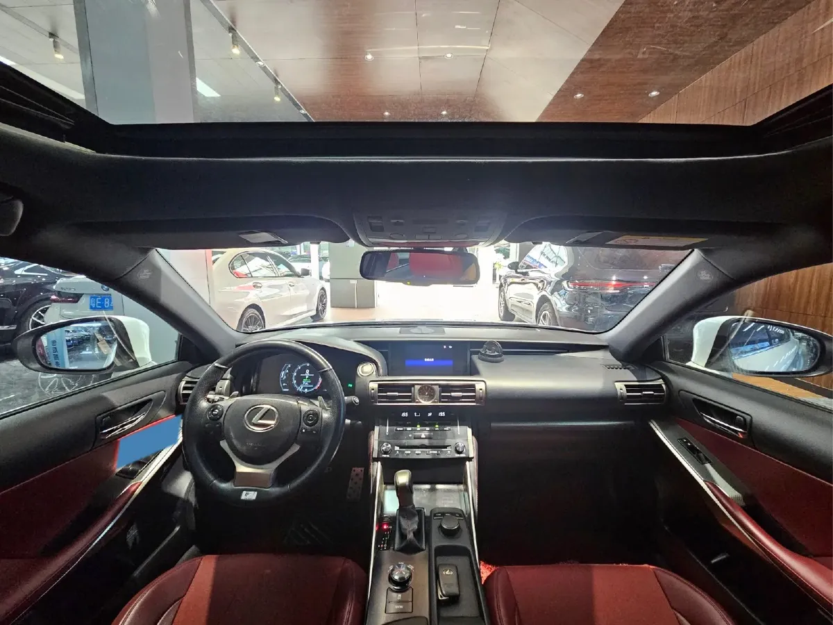 2013 Lexus IS 2.5L 208HP V6 6AT,autocango,china used car exporter,china ev exporter,chinese used car exporter,chinese used ev exporter