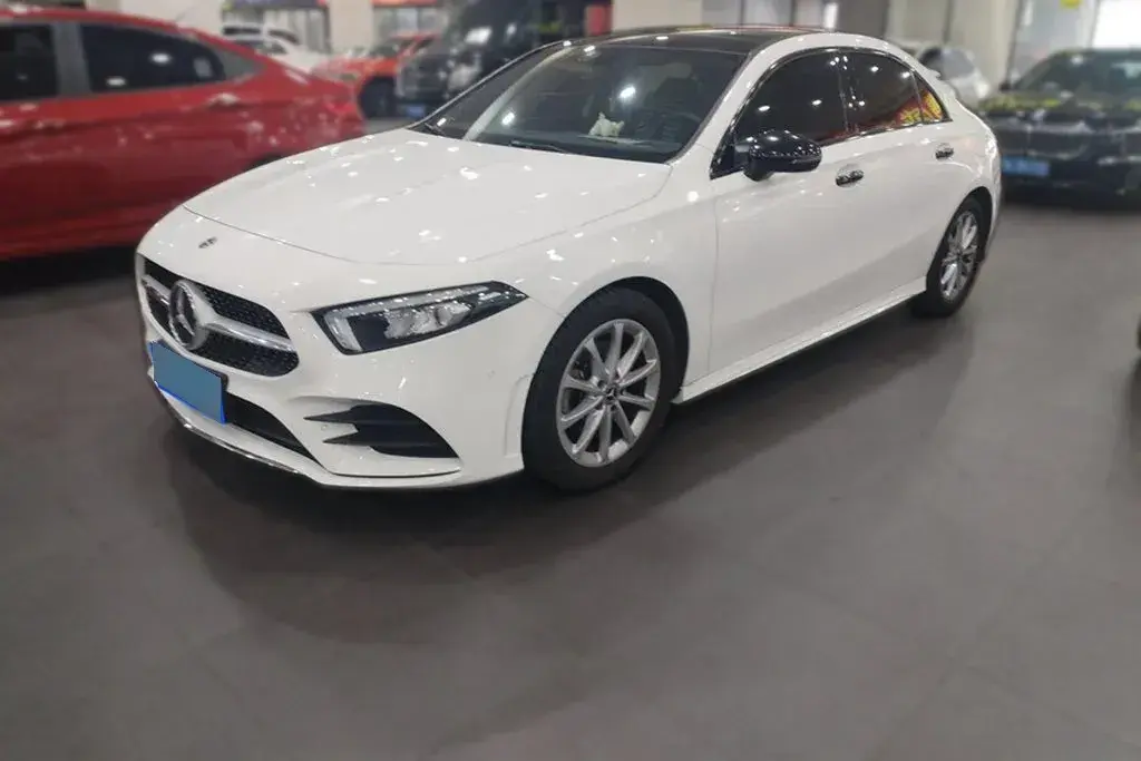 2020 Mercedes-Benz A Class 1.3T 163HP L4 7DCT