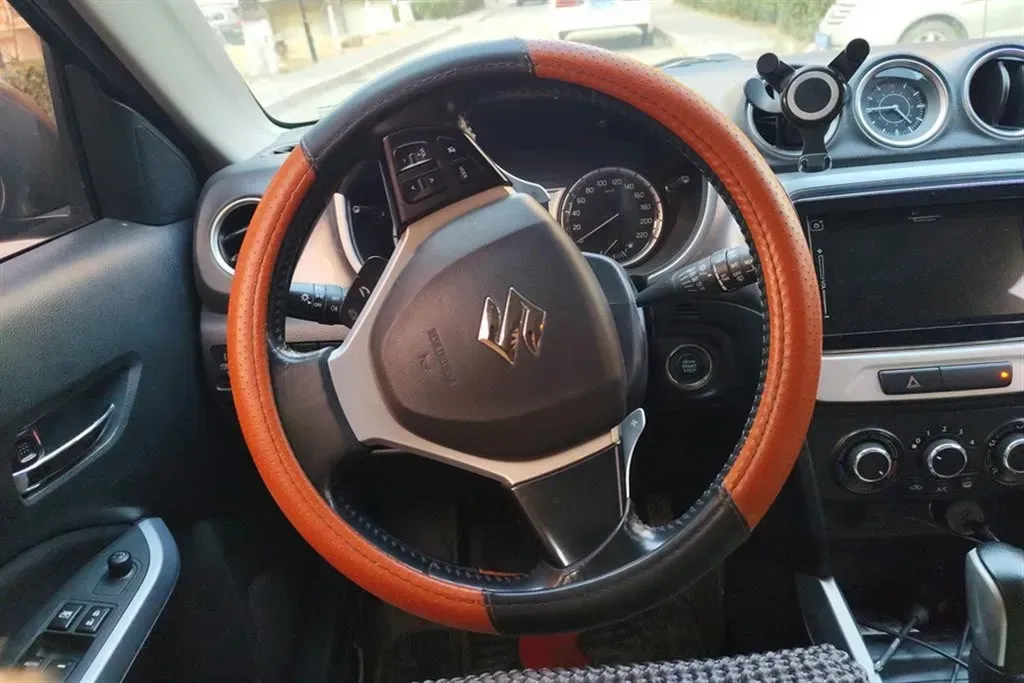 2016 Suzuki Vitara 1.4T 140HP L4 6AT,autocango,china used car exporter,china ev exporter,chinese used car exporter,chinese used ev exporter