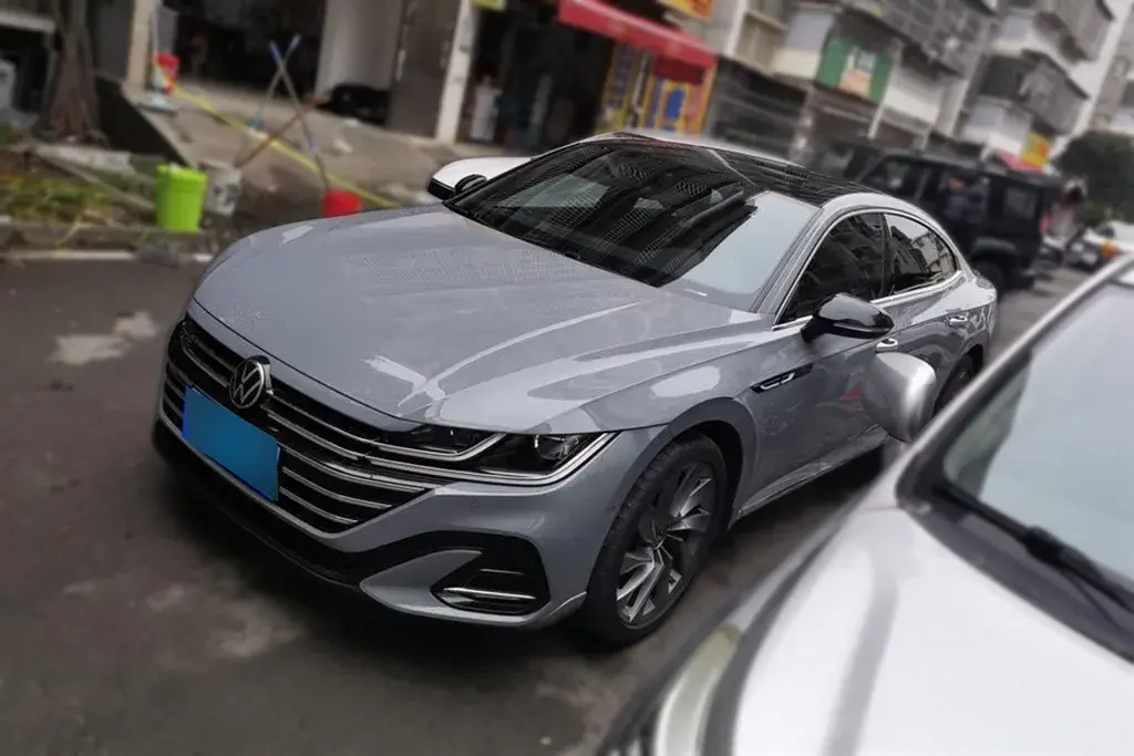 2023 Volkswagen CC 2.0T 220HP L4 7DCT