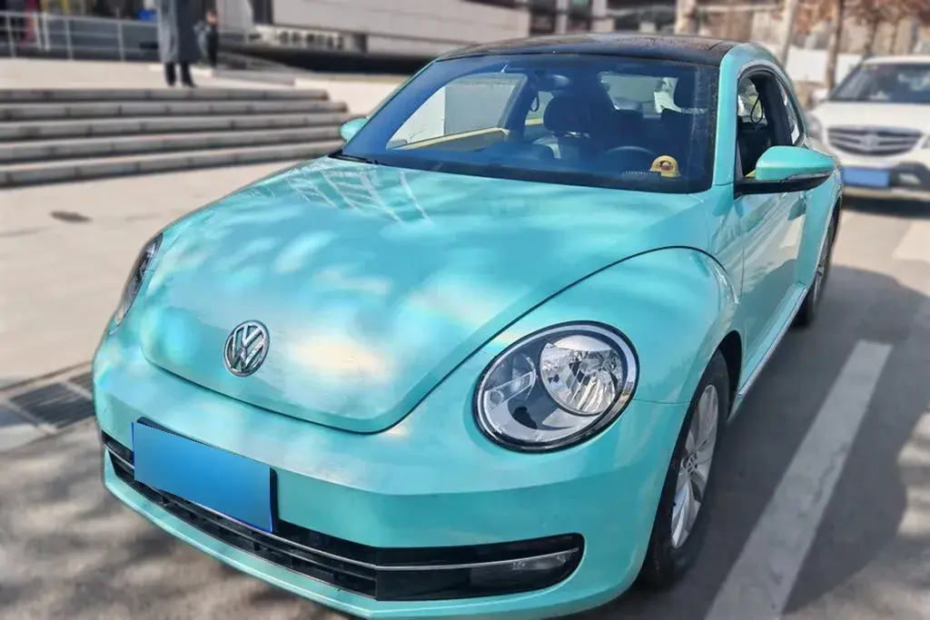 2013 Volkswagen Beetle 1.4T 160HP L4 7DCT