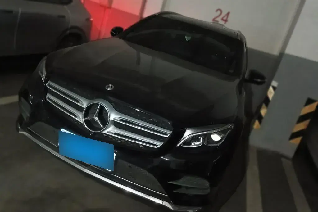 2018 Mercedes-Benz GLC Class 2.0T 211HP L4 9AT