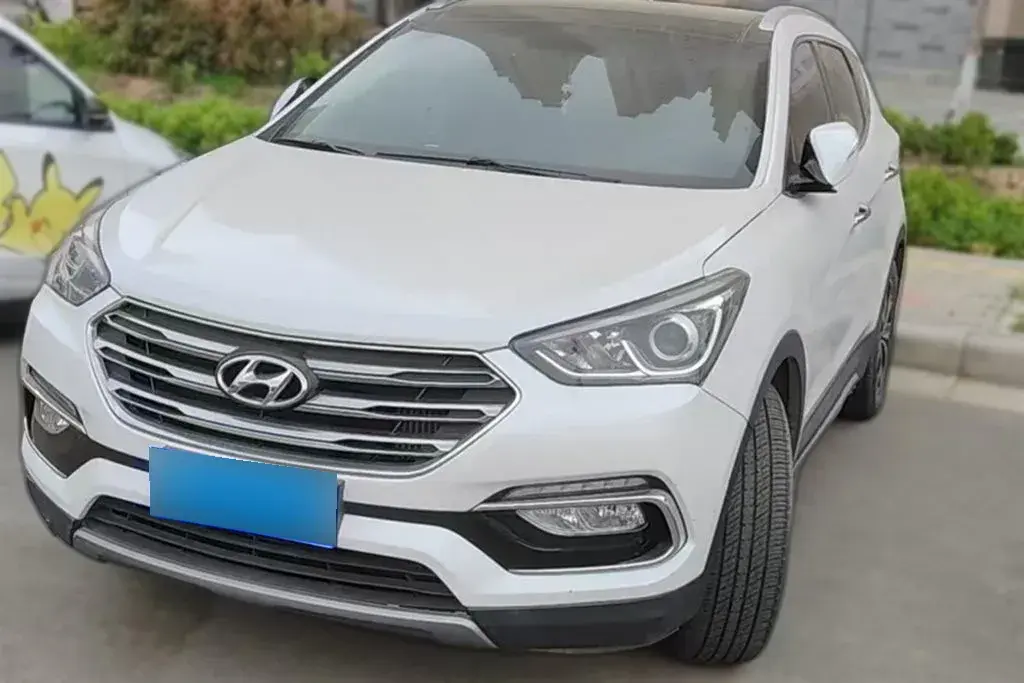 2017 Hyundai Santafe 2.0T 245HP L4 6AT