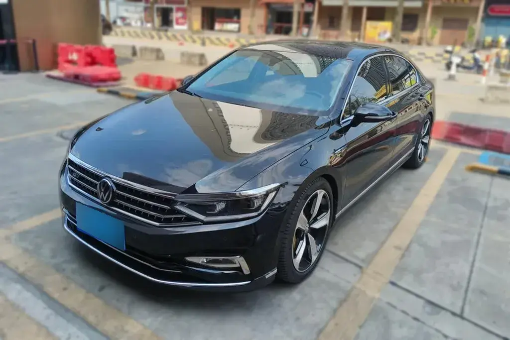 2023 Volkswagen Magotan 2.0T 186HP L4 7DCT