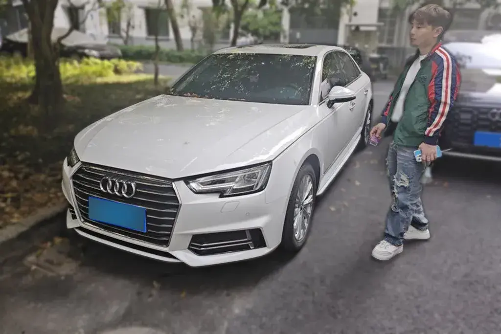 2019 Audi A4L 2.0T 190HP L4 7DCT