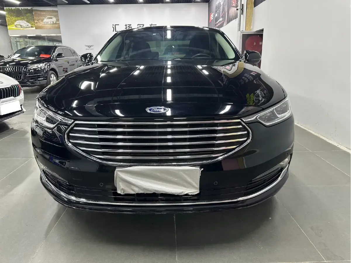 2019 Ford Taurus 2.0T 245HP L4 8AT