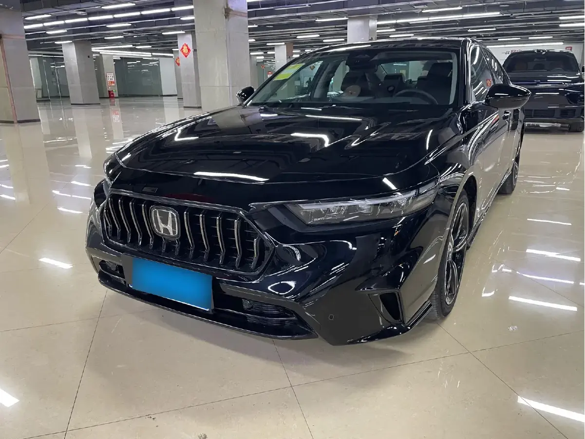 2025 Honda Inspire 1.5T 192HP L4 CVT