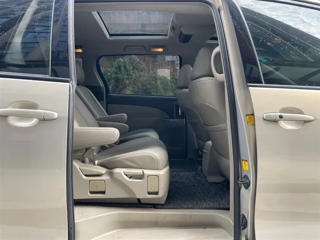 2012 Toyota Previa 2.4L 170HP L4 CVT,autocango,china used car exporter,china ev exporter,chinese used car exporter,chinese used ev exporter