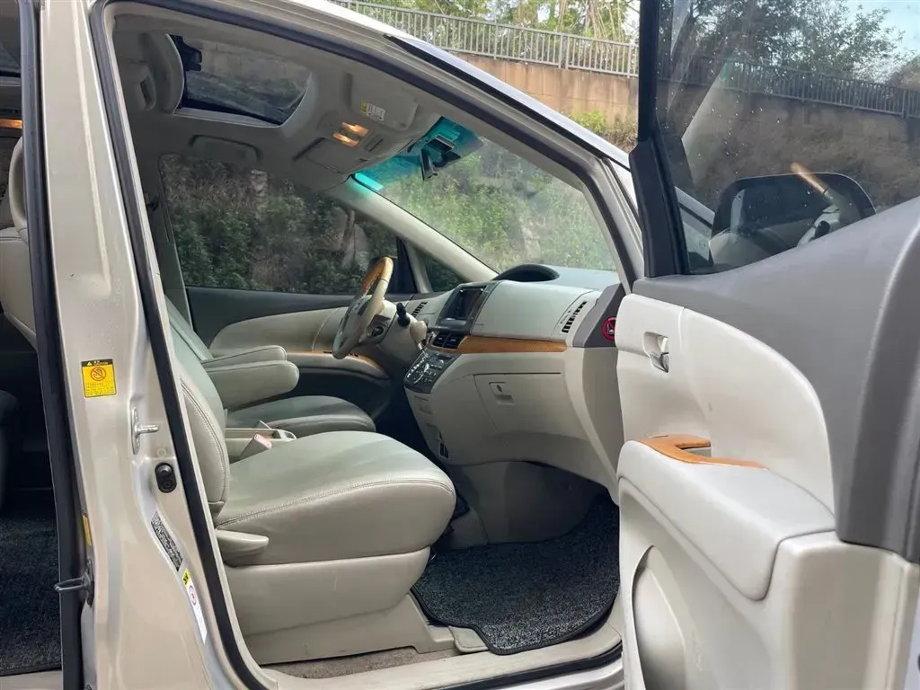 2012 Toyota Previa 2.4L 170HP L4 CVT,autocango,china used car exporter,china ev exporter,chinese used car exporter,chinese used ev exporter