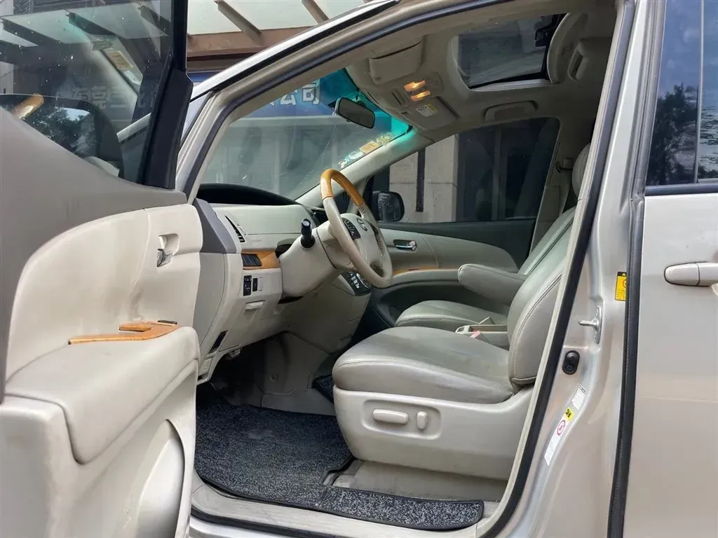 2012 Toyota Previa 2.4L 170HP L4 CVT,autocango,china used car exporter,china ev exporter,chinese used car exporter,chinese used ev exporter