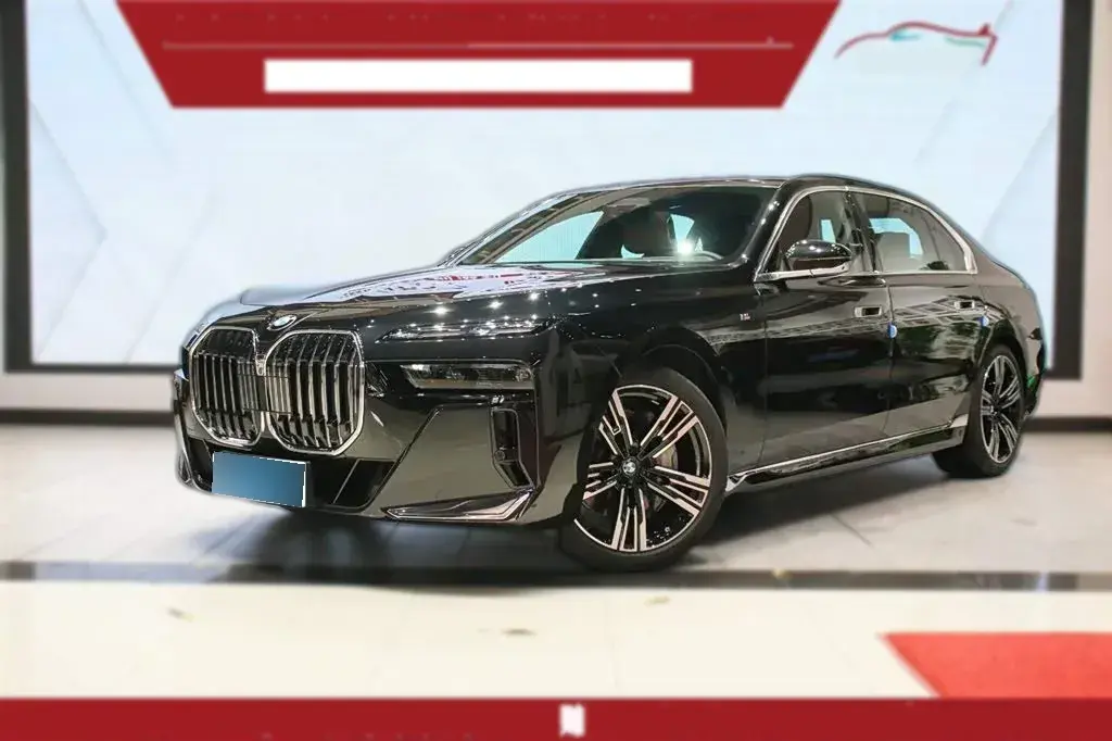 2023 BMW 7 Series 3.0T 381HP L6 8AT