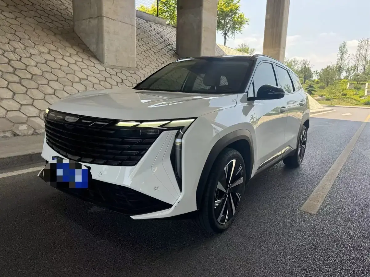 2023 Geely StarRay 1.5T 181HP L4 7DCT