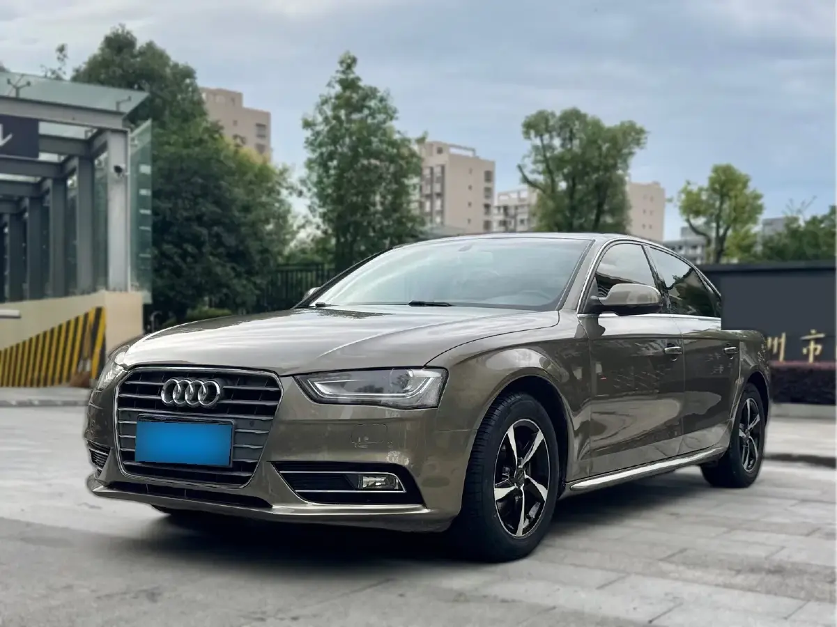 2013 Audi A4L 2.0T 180HP L4 CVT