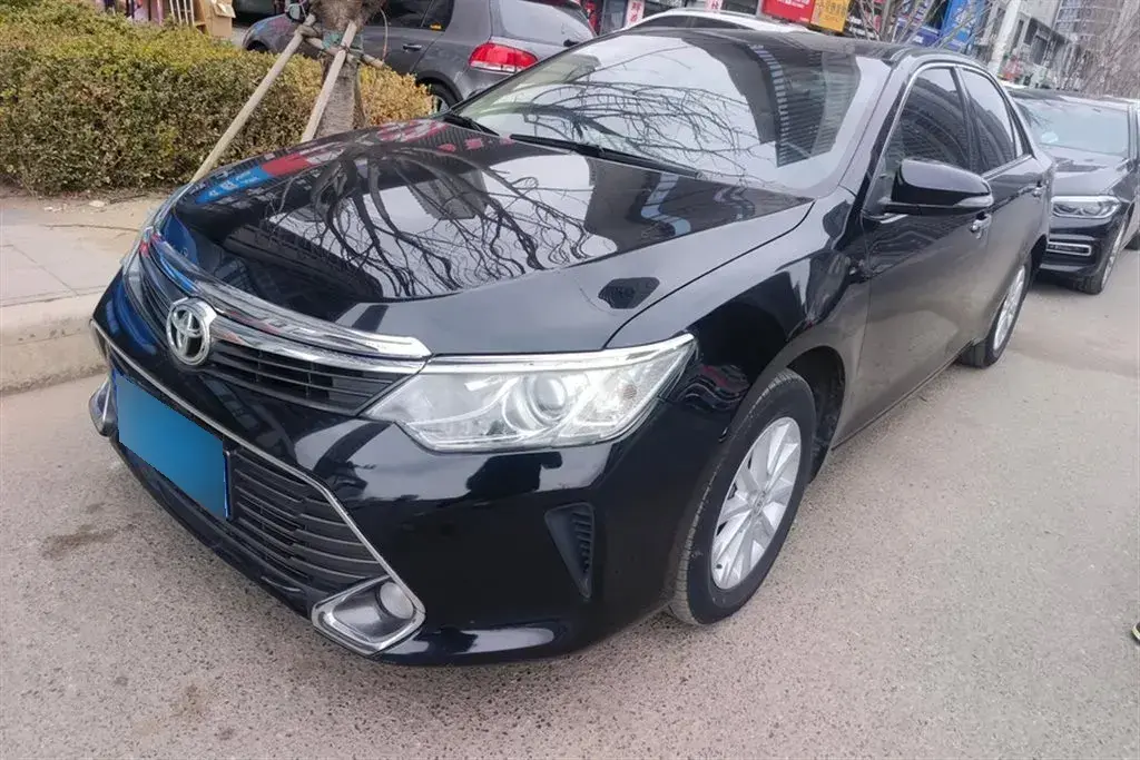 2015 Toyota Camry 2.0L 167HP L4 6AT