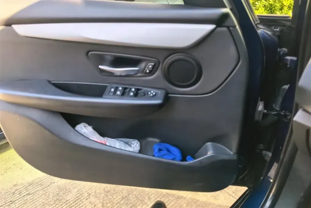 2019 BMW 2 Series SUV 1.5T 140HP L3 7DCT,autocango,china used car exporter,china ev exporter,chinese used car exporter,chinese used ev exporter