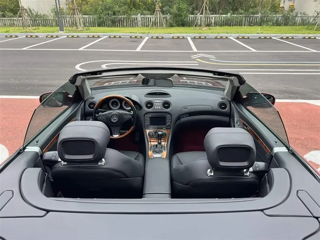 2011 Mercedes-Benz SL Class 3.0L 231HP V6 7AT,autocango,china used car exporter,china ev exporter,chinese used car exporter,chinese used ev exporter