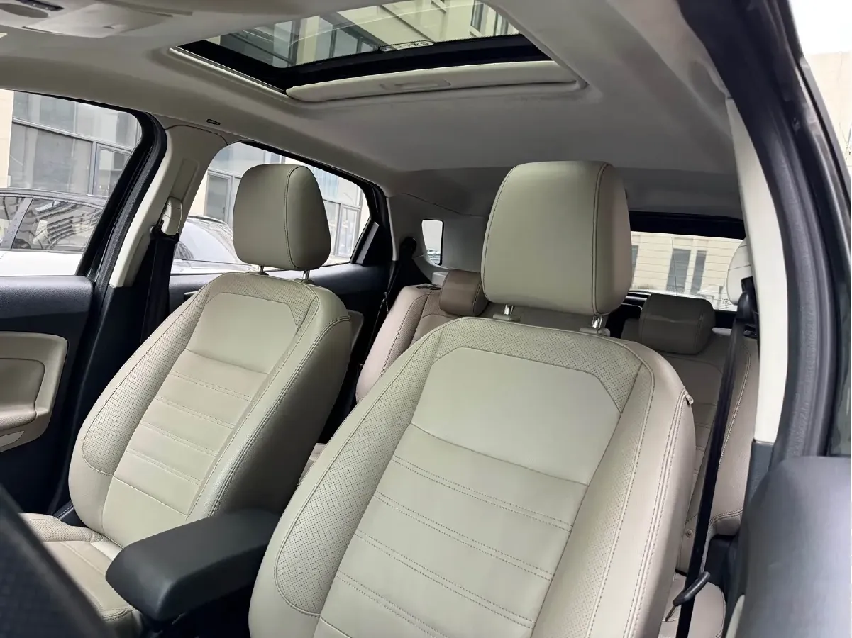 2018 Ford EcoSport 1.0T 125HP L3 6AT,autocango,china used car exporter,china ev exporter,chinese used car exporter,chinese used ev exporter