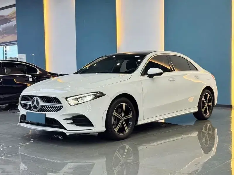 2021 Mercedes-Benz A Class 1.3T 163HP L4 7DCT