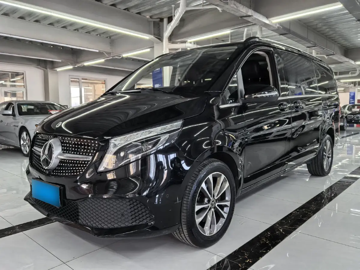 2021 Mercedes-Benz V Class 2.0T 211HP L4 9AT
