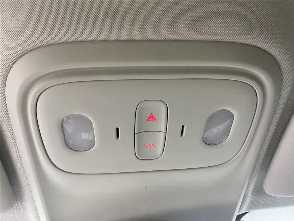 2025 Leapmotor B10 BEV 56.2KWH,autocango,china used car exporter,china ev exporter,chinese used car exporter,chinese used ev exporter