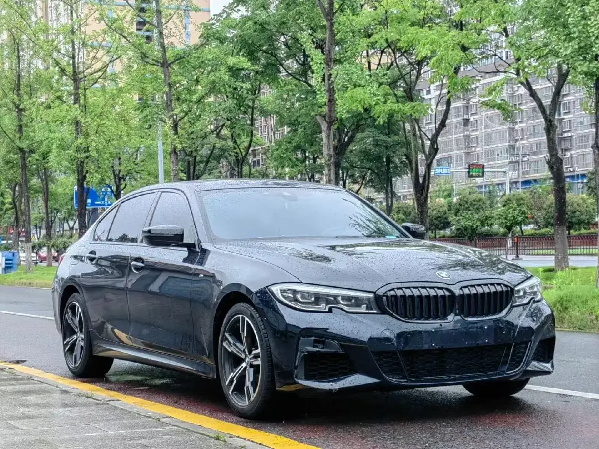 2022 BMW 3 Series 2.0T 184HP L4 8AT