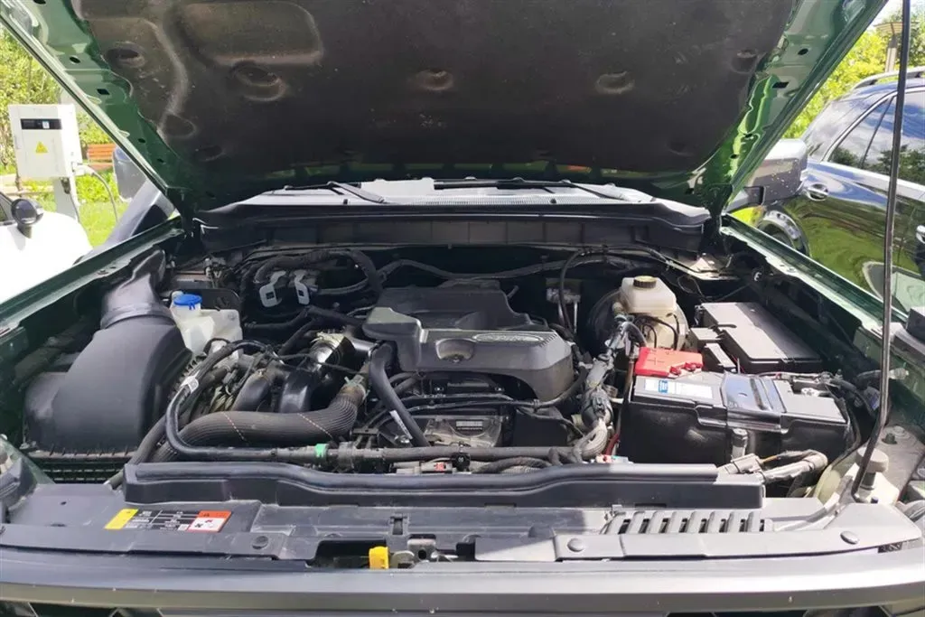 2024 Ford Bronco 2.3T 275HP L4 10AT,autocango,china used car exporter,china ev exporter,chinese used car exporter,chinese used ev exporter