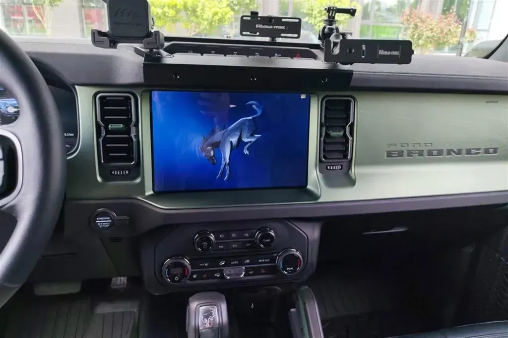 2024 Ford Bronco 2.3T 275HP L4 10AT,autocango,china used car exporter,china ev exporter,chinese used car exporter,chinese used ev exporter