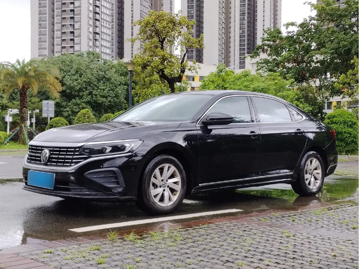 2022 Volkswagen Passat 1.4T 150HP L4 7DCT