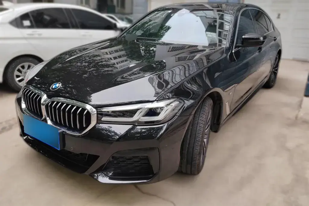 2021 BMW 5 Series 2.0T 252HP L4 8AT