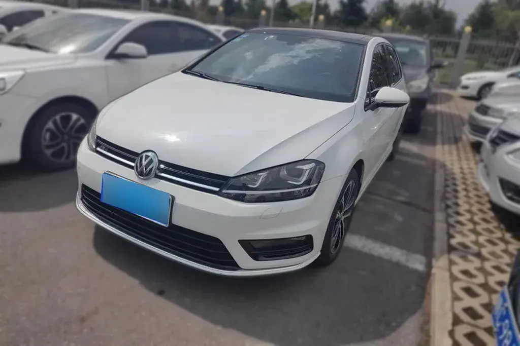 2017 Volkswagen Golf 1.4T 150HP L4 7DCT