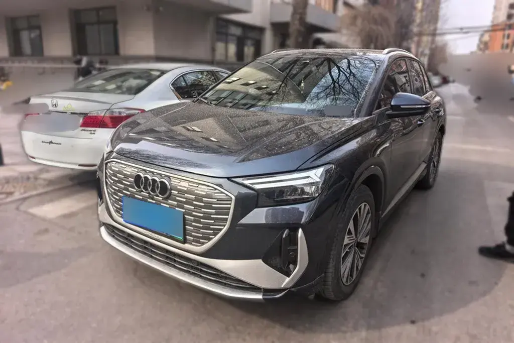 2022 Audi Q4 e-tron BEV 84.8KWH