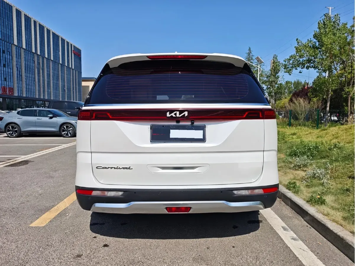2021 Kia Carnival 2.0T 233HP L4 8AT,autocango,china used car exporter,china ev exporter,chinese used car exporter,chinese used ev exporter