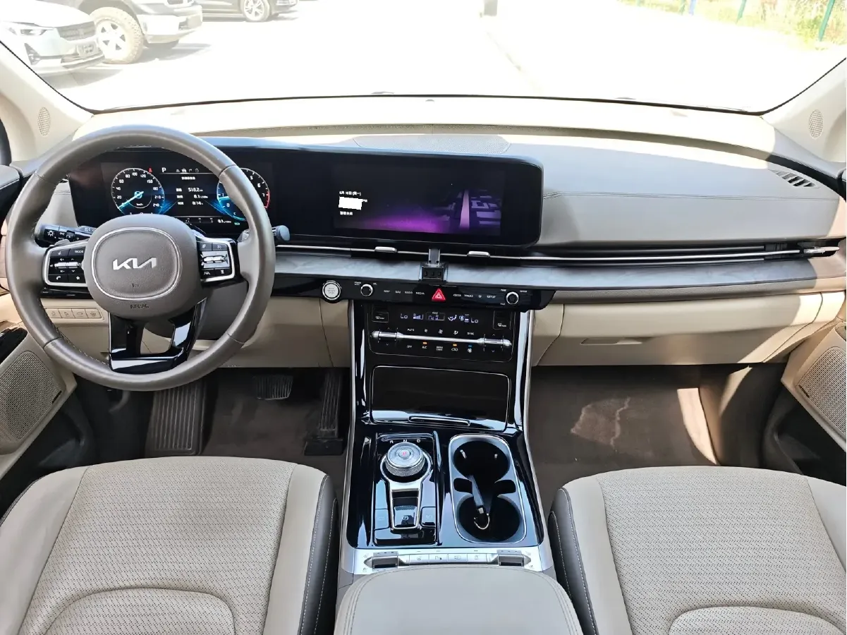 2021 Kia Carnival 2.0T 233HP L4 8AT,autocango,china used car exporter,china ev exporter,chinese used car exporter,chinese used ev exporter