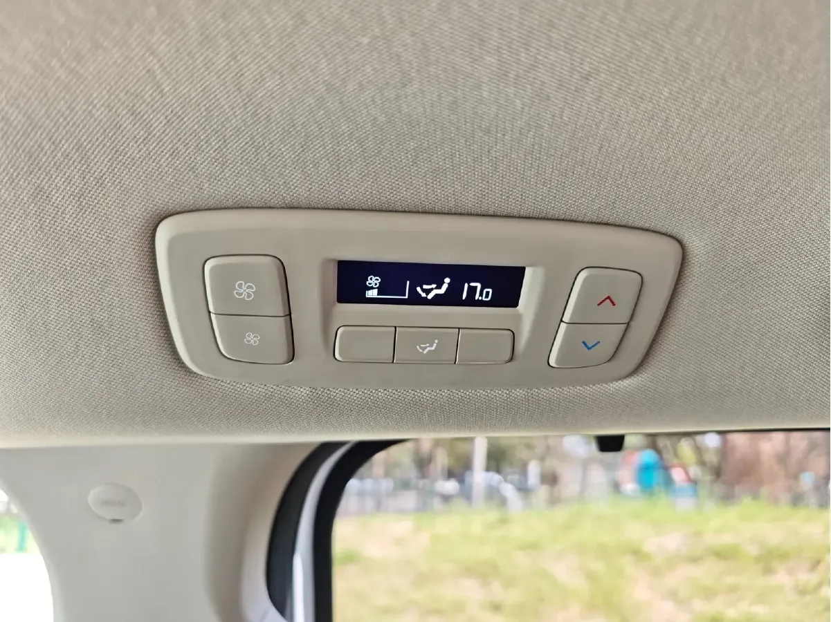 2021 Kia Carnival 2.0T 233HP L4 8AT,autocango,china used car exporter,china ev exporter,chinese used car exporter,chinese used ev exporter