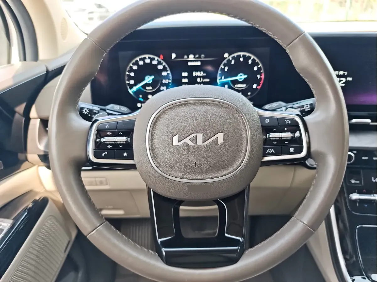 2021 Kia Carnival 2.0T 233HP L4 8AT,autocango,china used car exporter,china ev exporter,chinese used car exporter,chinese used ev exporter
