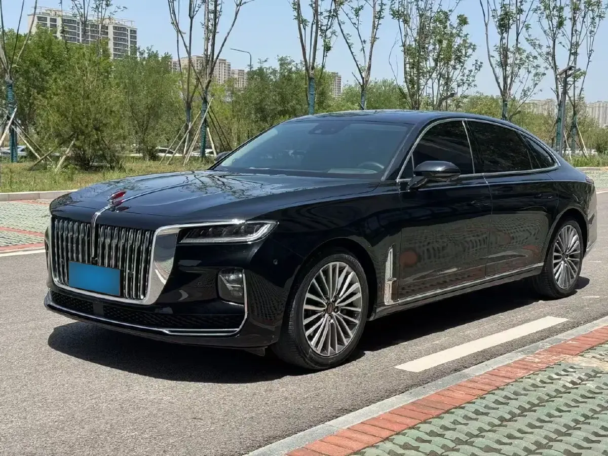 2022 HongQi H9 2.0T 252HP L4 7DCT